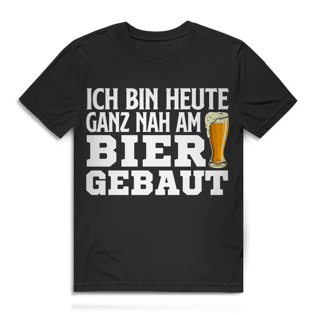 Herren T-Shirt Ich bin heute ganz nah am Bier gebaut Bio Baumwolle Black