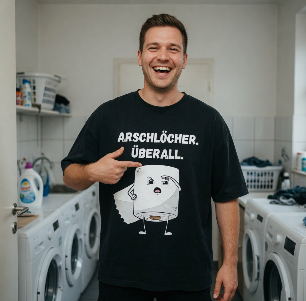 ARSCHLÖCHER. ÜBERALL. - Jack and Jones Oversize T-Shirt