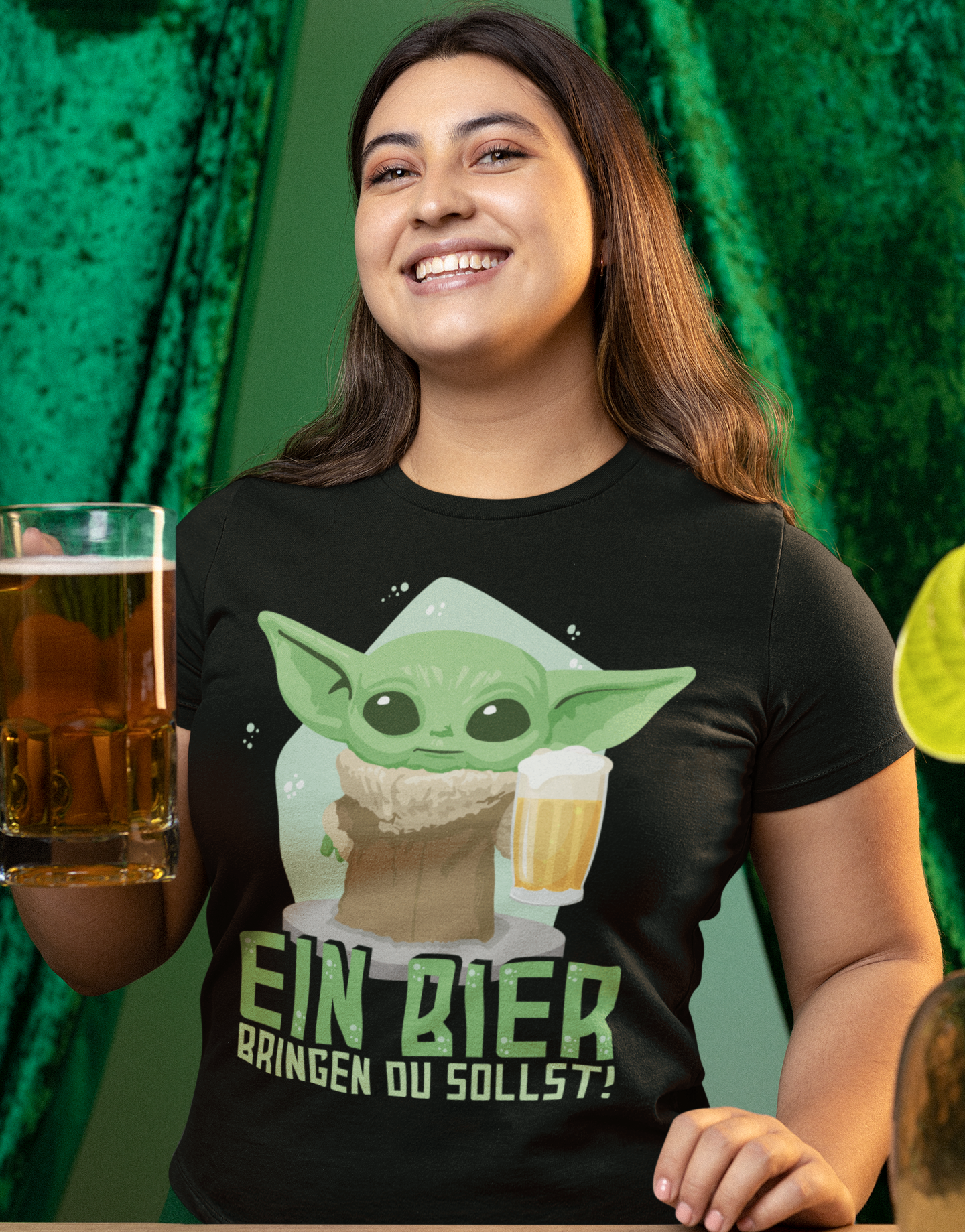 Ein Bier bringen du sollst Baby Yoda Grogu - Damenshirt