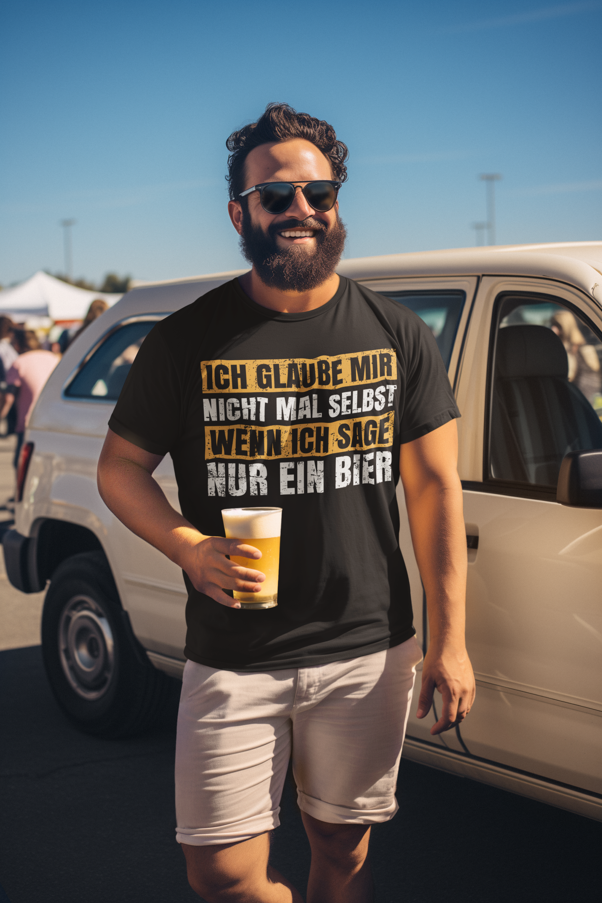 Glaube nicht mal selbst wenn ich sage ein Bier Herren Shirt mit Model