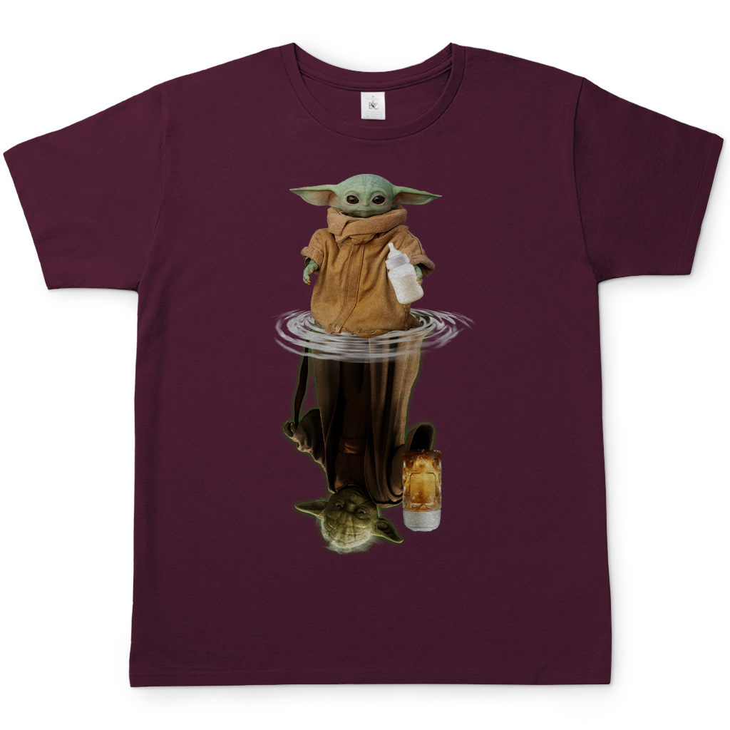 Baby Grogu und Meister Yoda mit Bier - Herren Shirt Burgundy