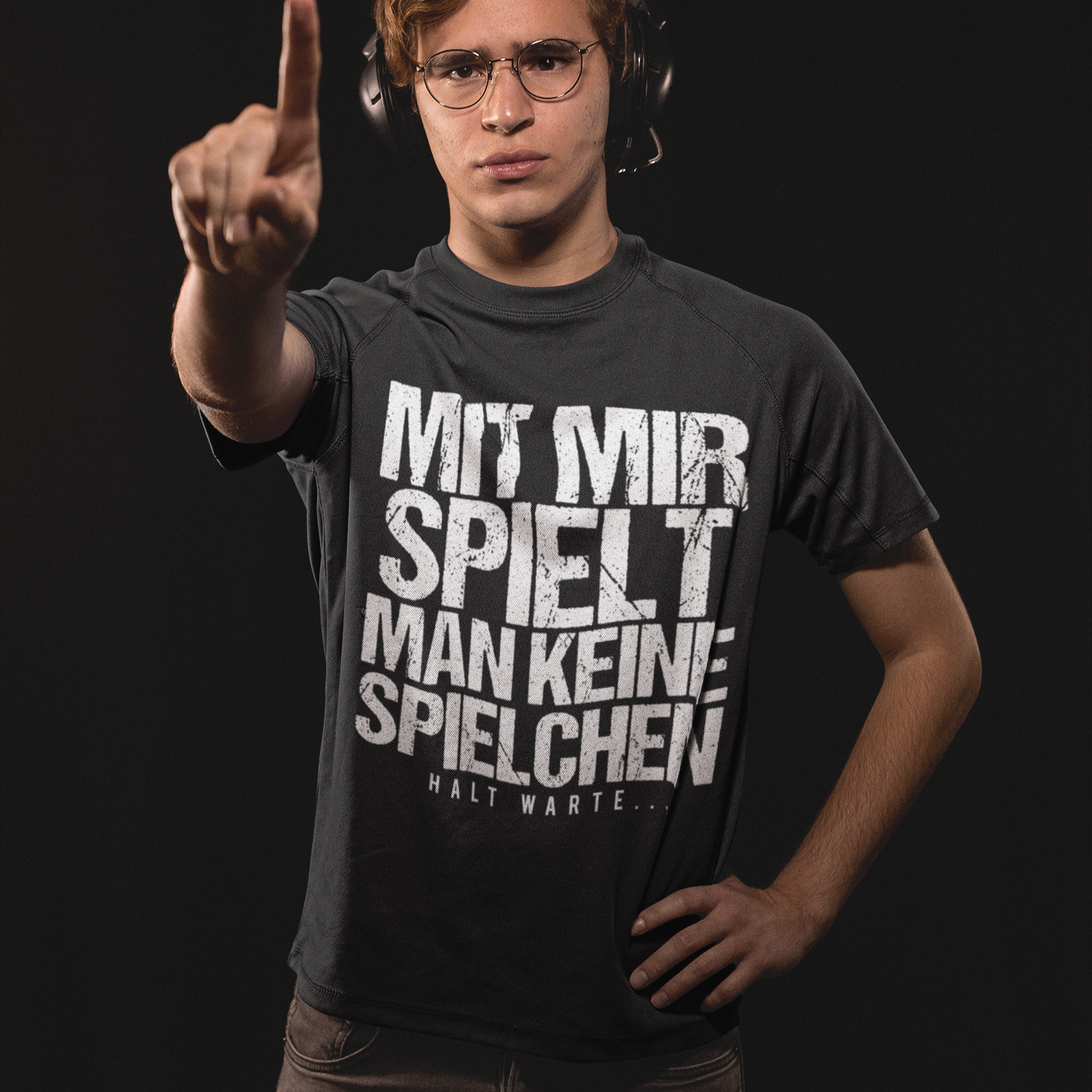 Gaming Shirt Männer – Mit mir spielt man keine Spielchen halt warte…