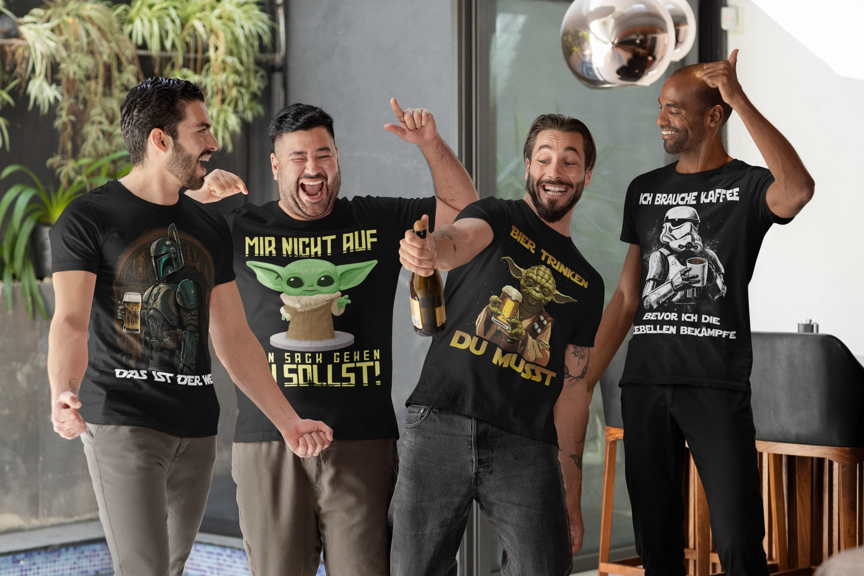 Kollegen mit Star Wars Shirts feiern