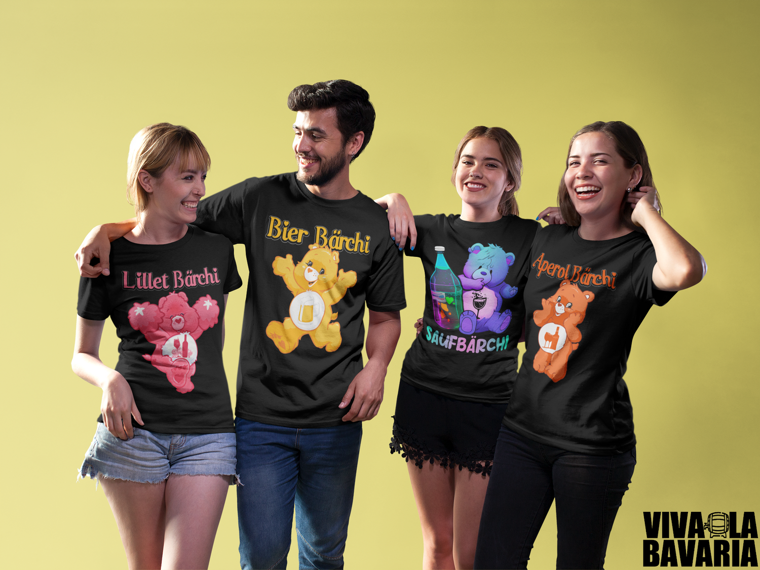 Glückliche Freunde mit Glücksbärchi T-Shirts