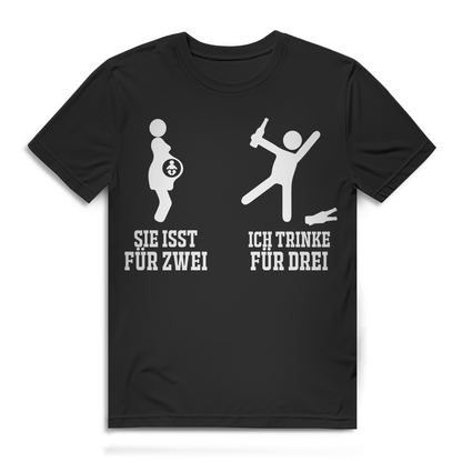 Schwangerschaft Shirt Mann – Sie isst für zwei Ich trinke für drei – Fun T-Shirt Black