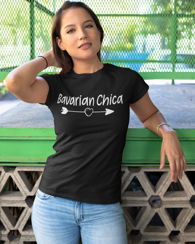 Bavarian Chica Shirt Damen Bayrisch Oktoberfest Tracht Herz Pfeil Motiv