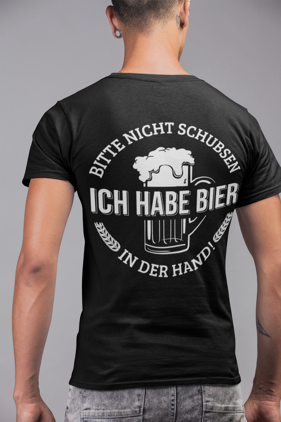 Bitte nicht schubsen ich habe Bier in der Hand! - Herren Premium Bio T-Shirt