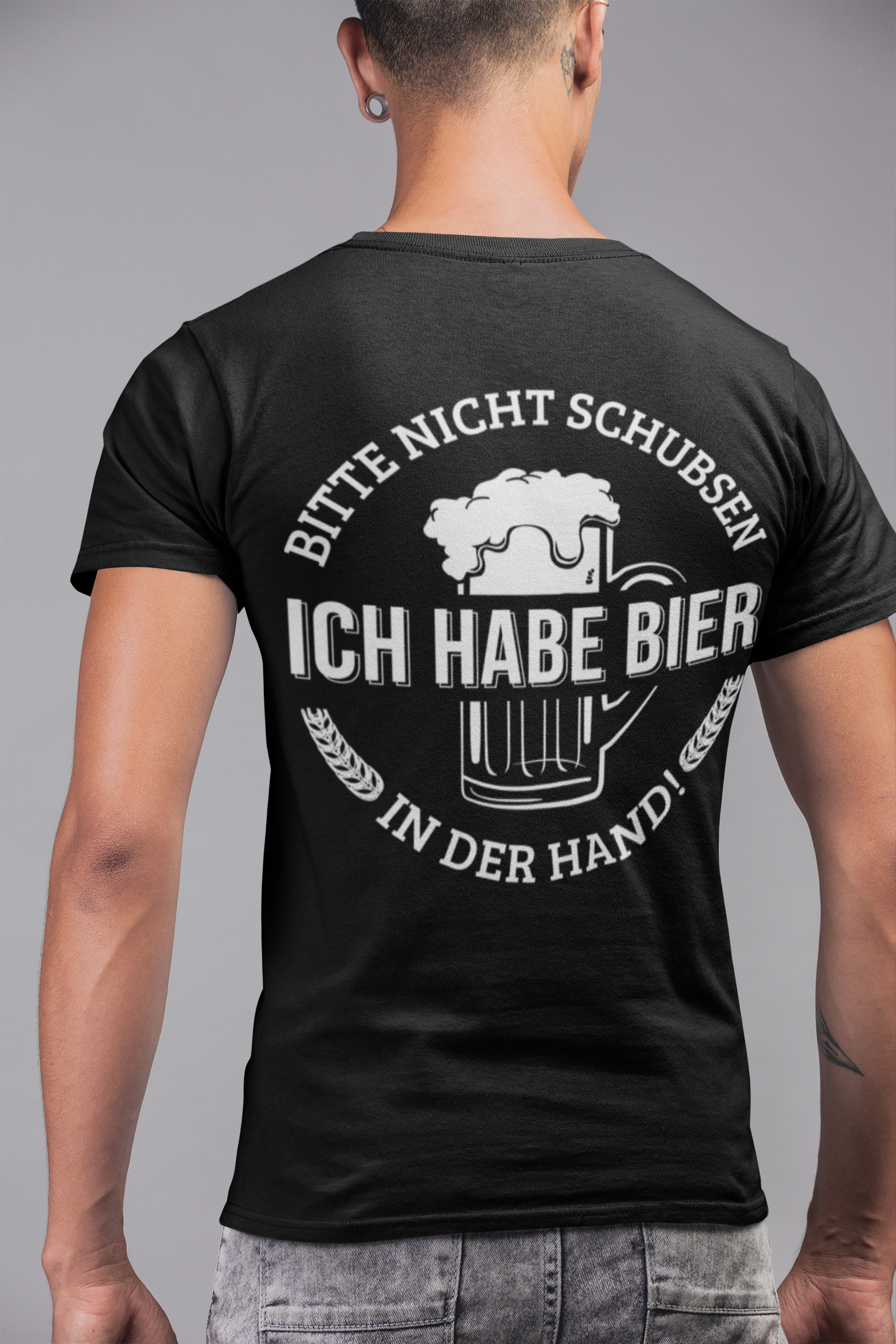Bitte nicht schubsen ich habe Bier in der Hand! - Herren Premium Bio T-Shirt