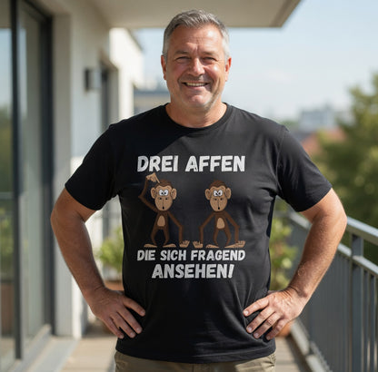 Drei Affen die sich fragend ansehen! - Herren T-Shirt