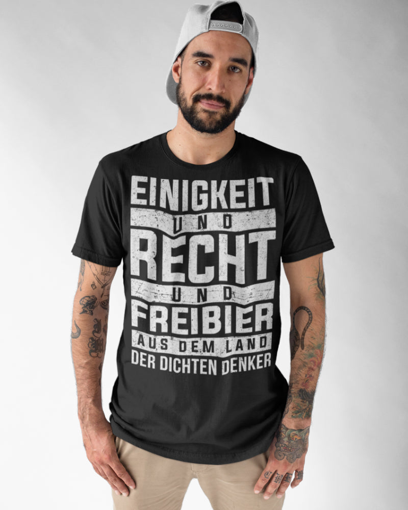 Einigkeit und Recht und Freibier – Herren Shirt mit Bier Spruch Nationalhymne