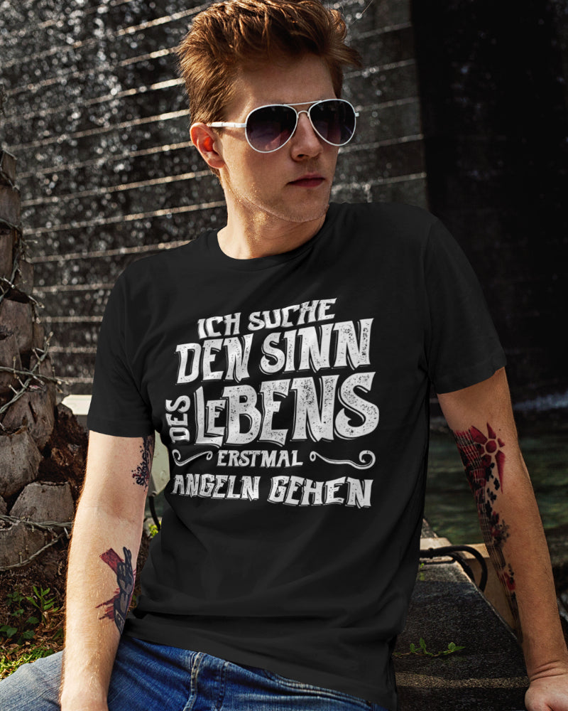 Lustiges Angel T-Shirt für Männer – Ich suche den Sinn des Lebens Shirt