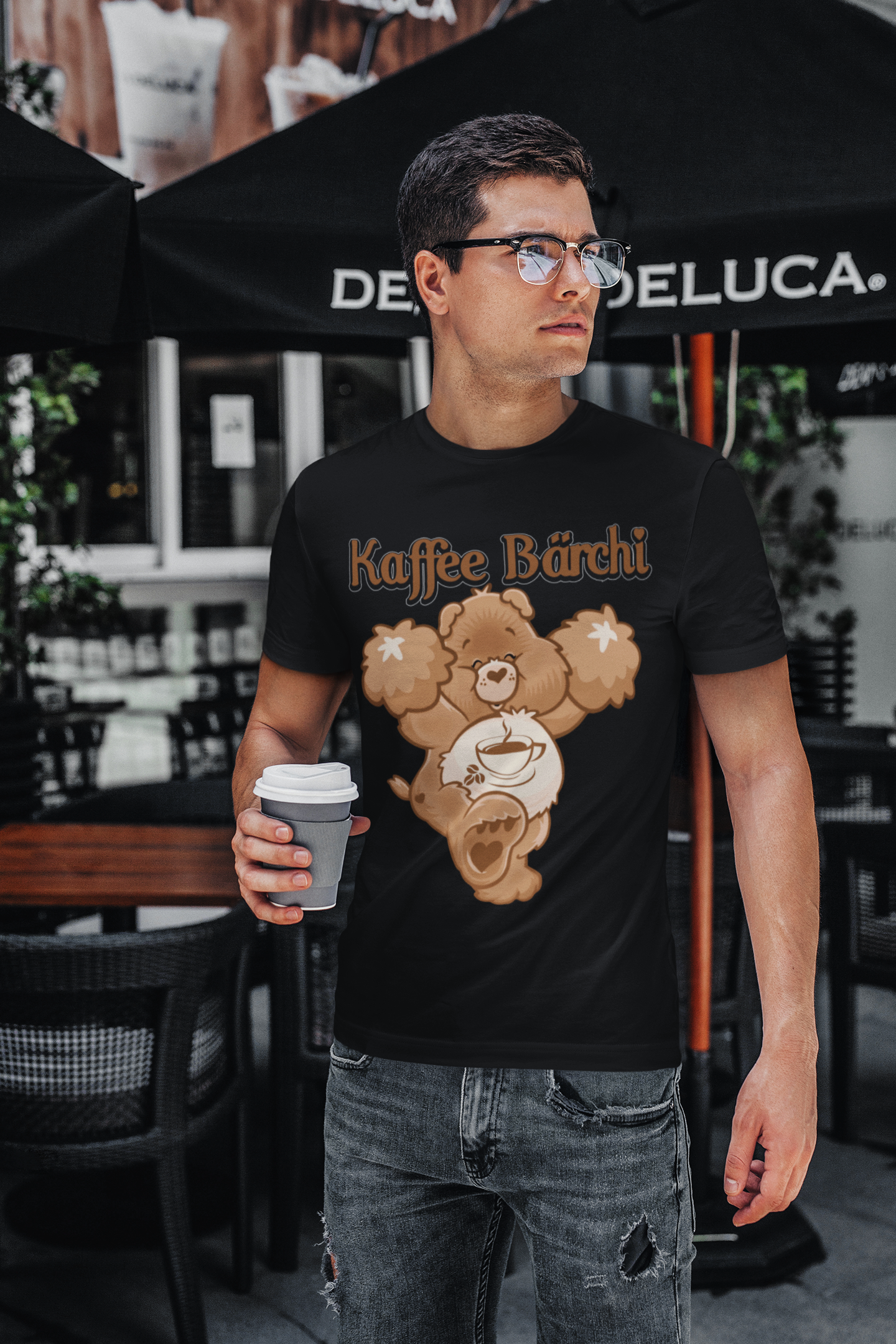 Kaffee Glücksbärchi Herren Shirt mit Model