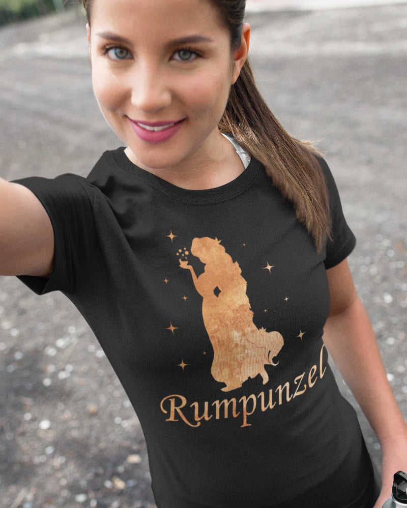 Alkohol Shirt Frauen – Rumpunzel Motiv mit Prinzessin und Cocktail Glas