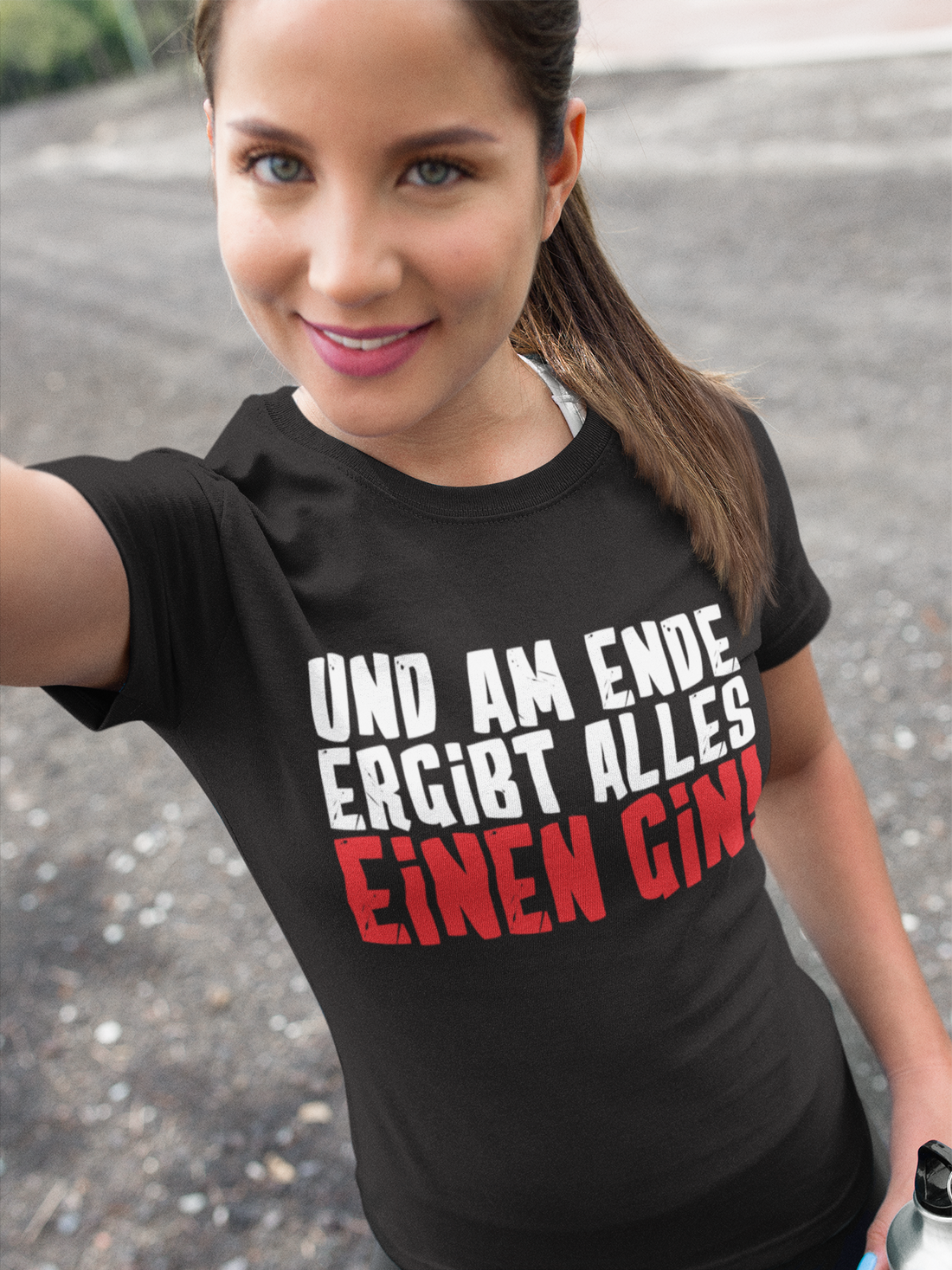 Und am Ende ergibt alles einen Gin – Damen Bio T-Shirt | Lustiges Gin Spruch Shirt