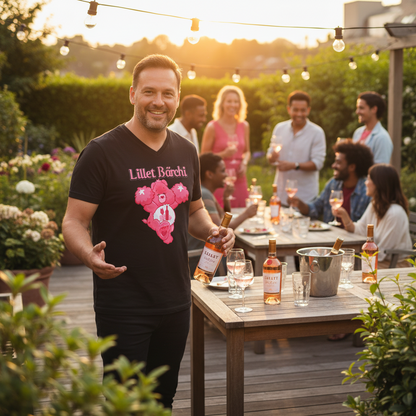Herren Shirt getragen Lillet Bärchi Garten Aperitif Weinliebhaber französisches Lifestyle Shirt
