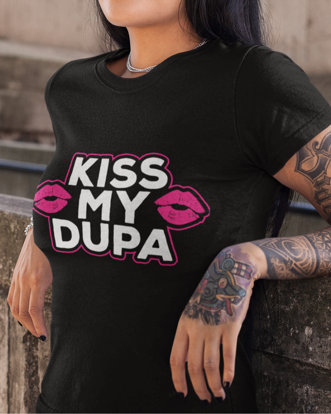 Kiss my Dupa Shirt Damen – Freches polnisches T-Shirt für selbstbewusste Frauen