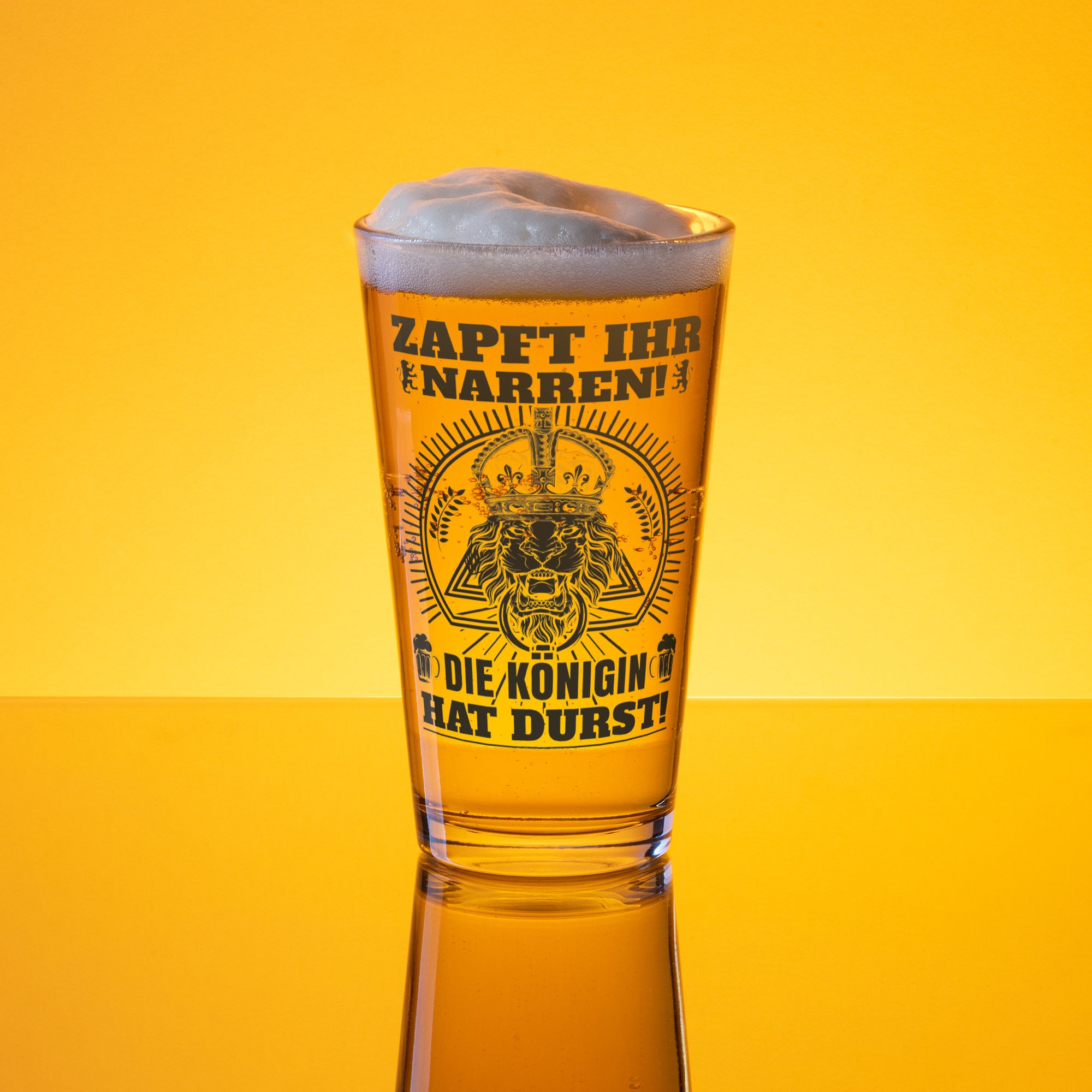 Zapft ihre Narre die Königin hat durst - Pint-Glas Default Title