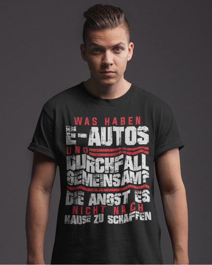 E Auto Gegner Shirt Männer – Durchfall Vergleich Spruch gegen Elektromobilität